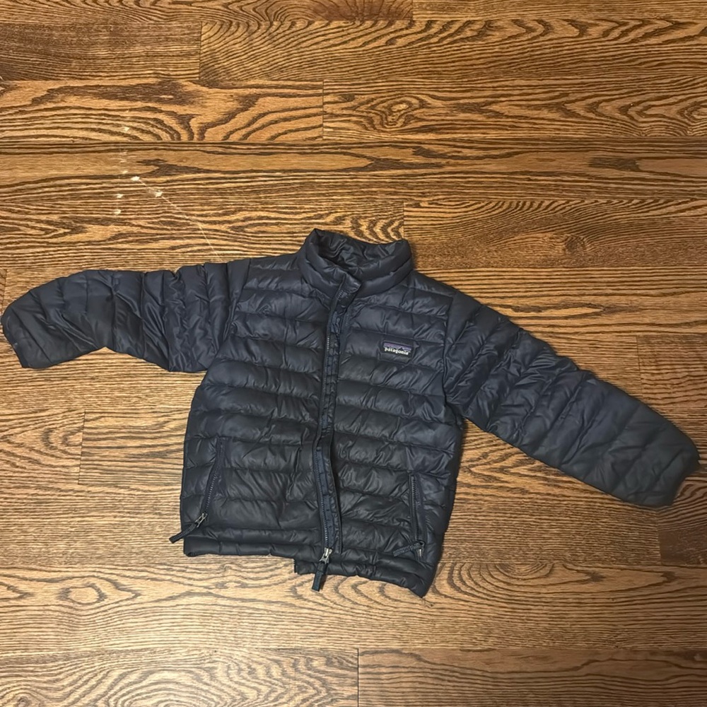 Size 5T boys nano puff jacket
